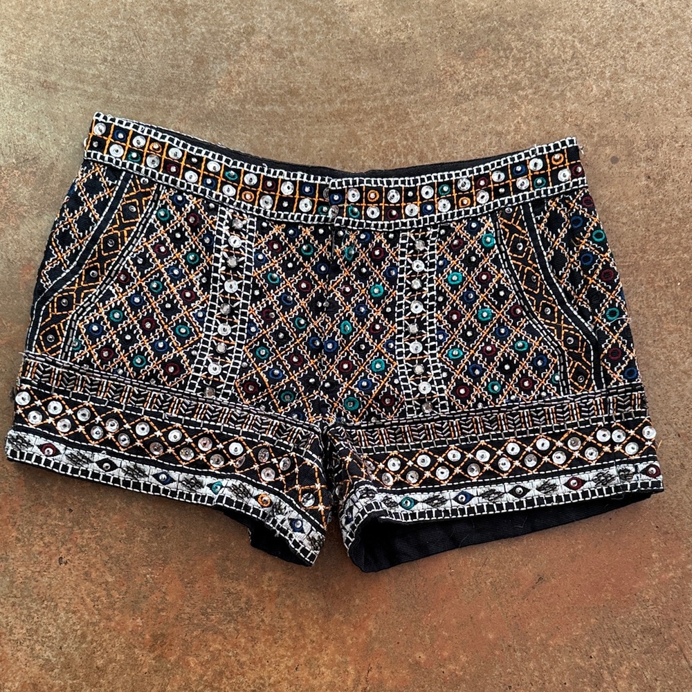 Zara Embroidered Black Women's Shorts